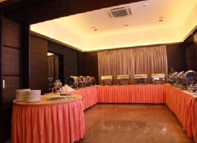 Best Western Jubilee Ridge Hyderabad Exterior photo