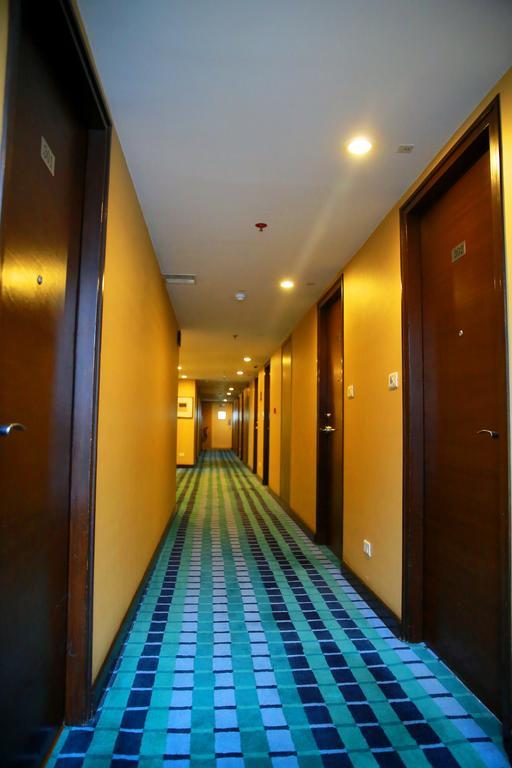 Best Western Jubilee Ridge Hyderabad Exterior photo