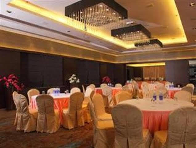 Best Western Jubilee Ridge Hyderabad Exterior photo